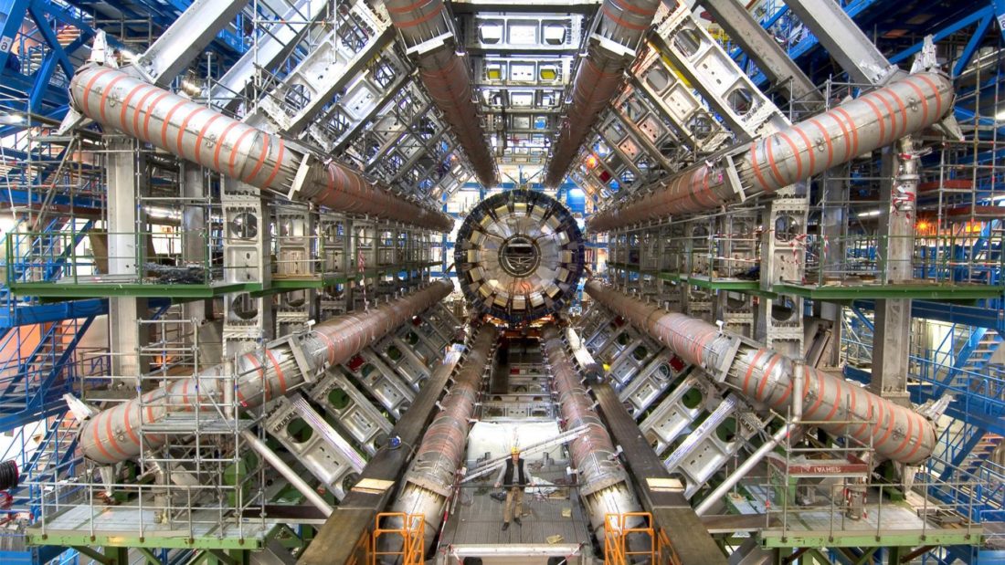 large hadron collider mesin ciptaan manusia paling besar di dunia