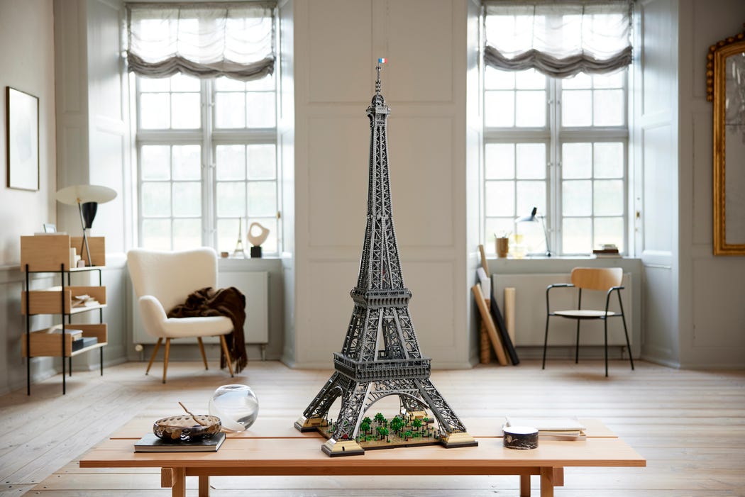 lego eiffel tower