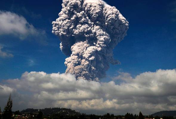 letusan gunung sinabung tidak sebar virus influenza ke malaysia kementerian kesihatan