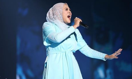 liza hanim dapat gangguan mistik ini jawabnya 1