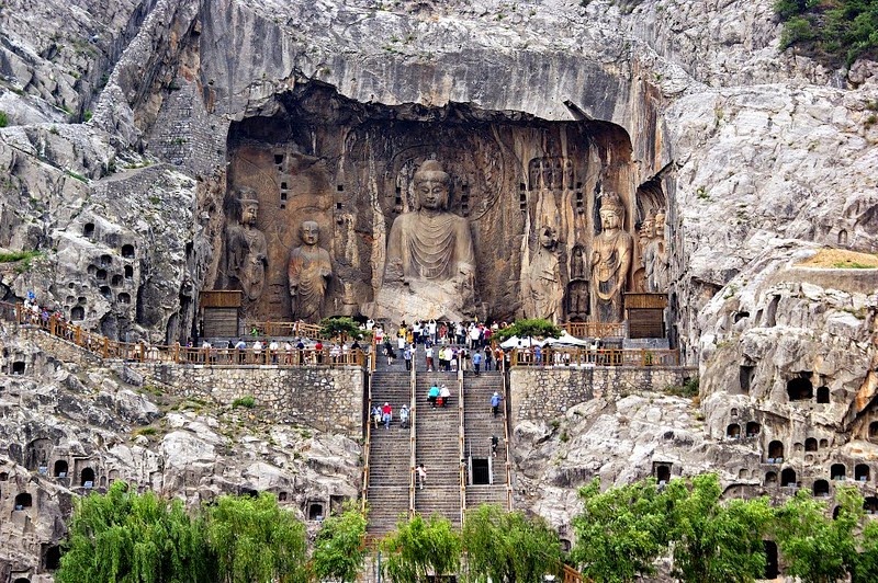 longmen grottoes