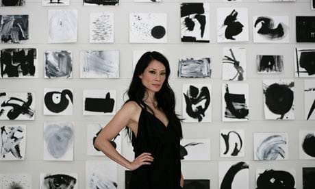 lucy liu pamer seni kaligrafi