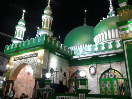 makam makhdoom ali mahimi