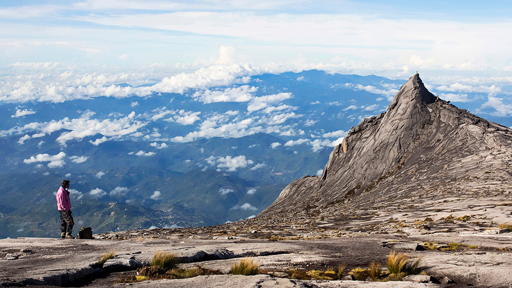 manusia boleh tinggal di puncak gunung jika jumlah oksigen berganda di bumi