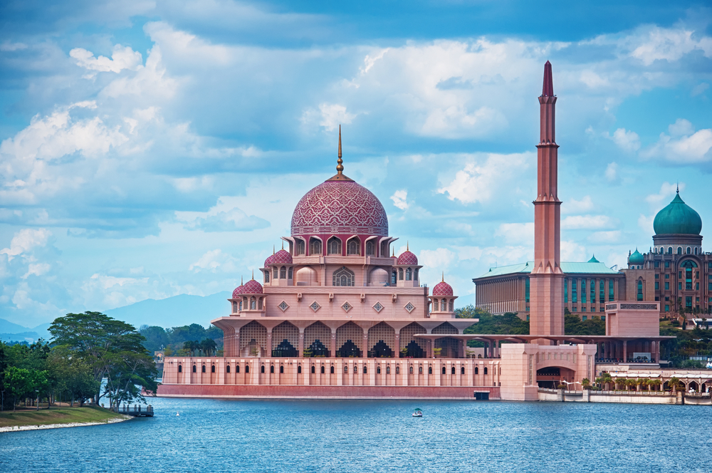 masjid putrajaya simbol islam