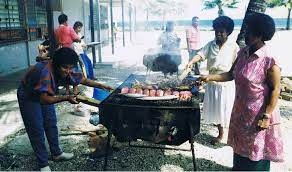 masyarakat nauru hidup mewah