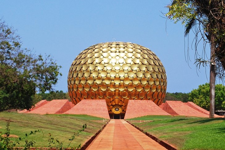 matrimandir tempat beribadat auroville