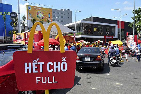 mcdonald di vietnam diserbu ketika pertama kali dibuka pada tahun 2014