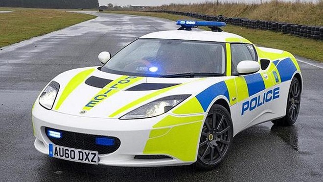 mclaren 12c uk police