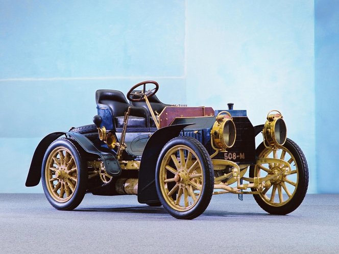 mercedes 35 hp kereta pertama jenama