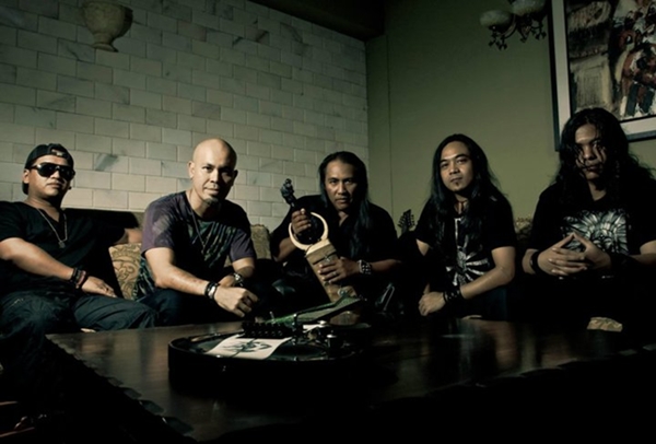 metalasia mempopularkan progressive metal