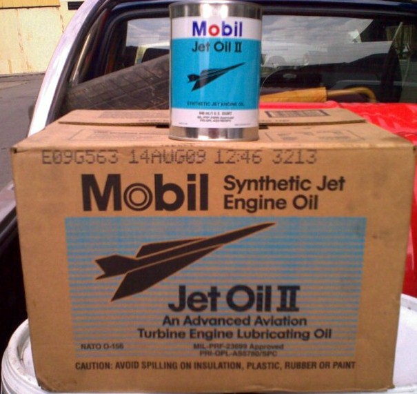 mobil pengeluar minyak enjin jet