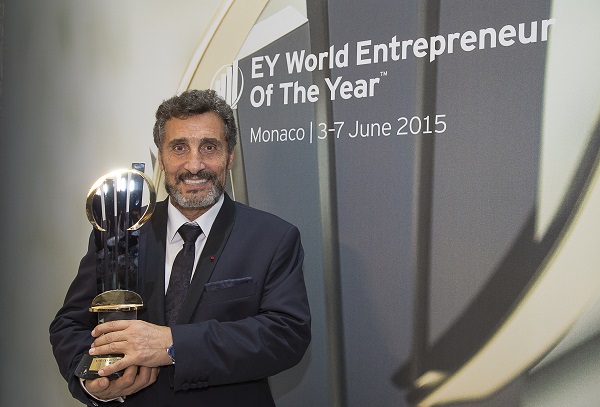 mohed altrad menerima anugerah