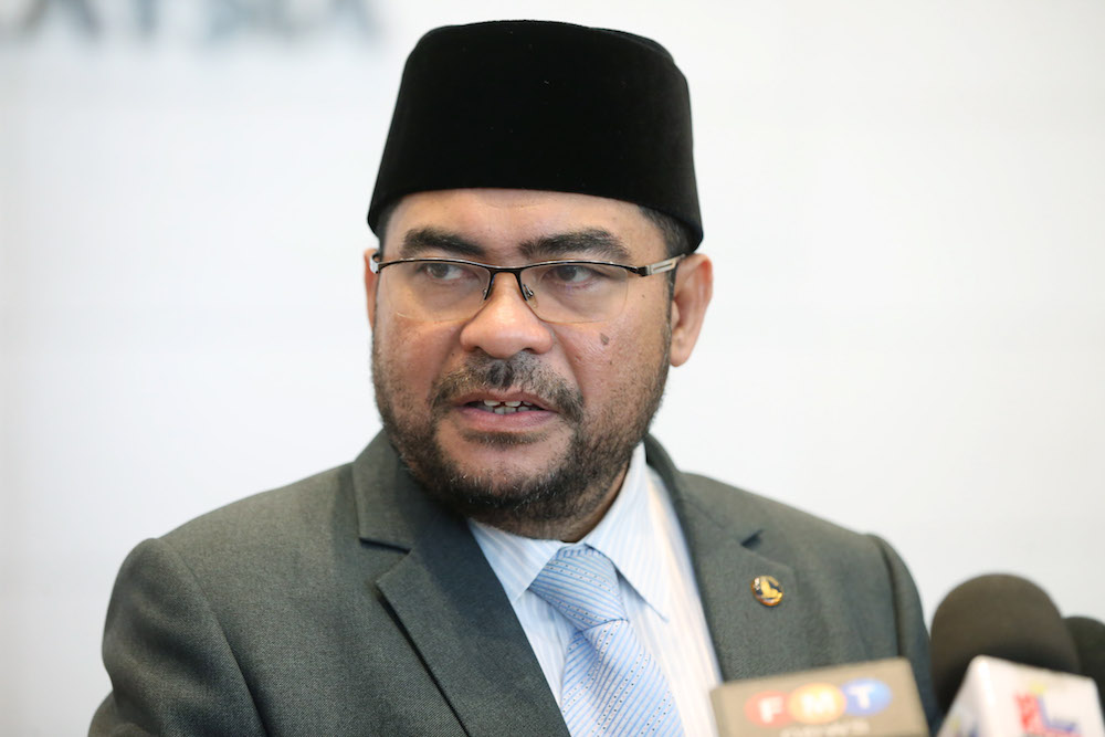 mujahid menteri agama