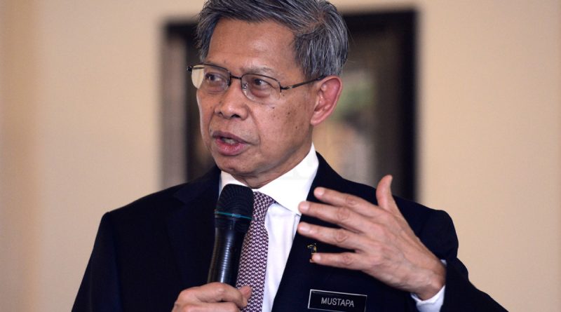 mustapa mohamed graduan university of melbourne dalam ekonomi