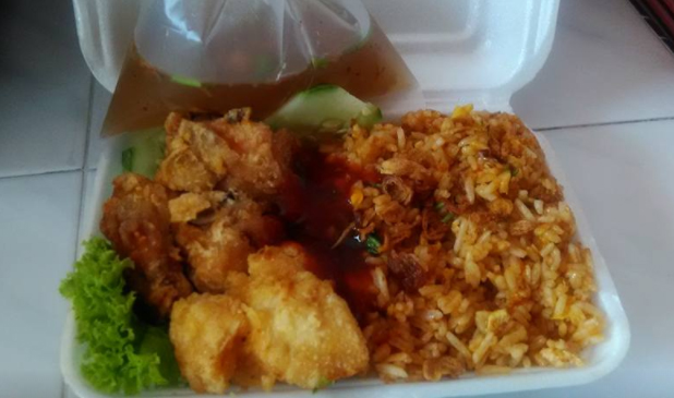 nasi goreng ayam kedai