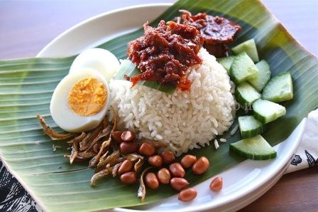 nasi lemak yang menggiurkan