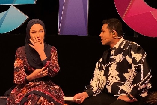 neelofa meletop