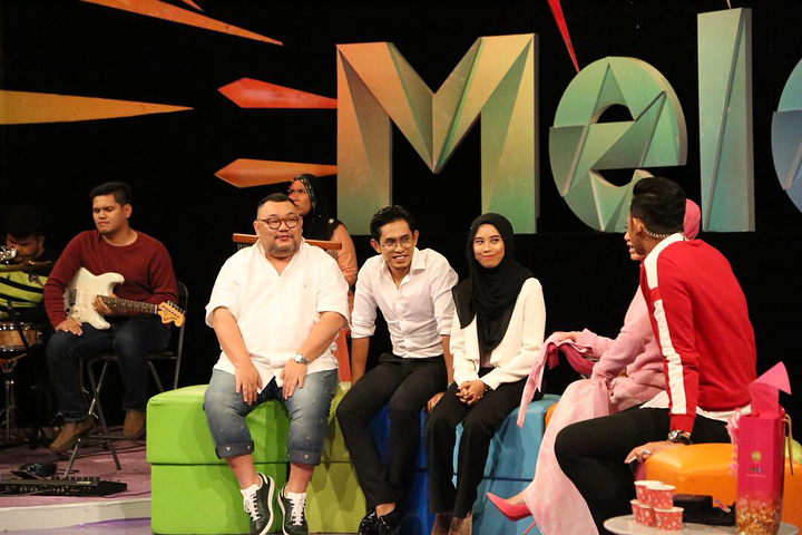 neelofa nyaris terjatuh di anugerah meletop era 2018 sengaja dirancang 2