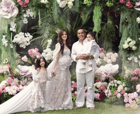 nia ramadhani jelita bak patung barbie ketika maternity shoot 6