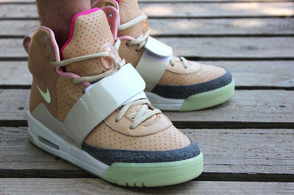 nike air yeezy 1 net tan 373