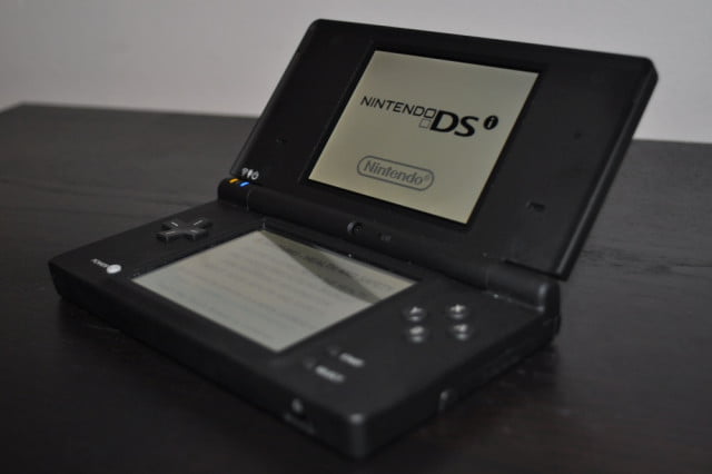 nintendo ds 7 konsol permainan video paling laris di dunia