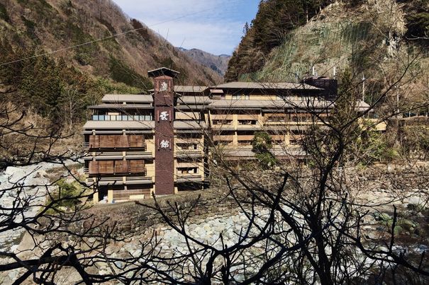 nishiyama onsen keiunkan