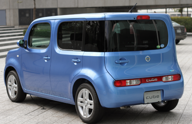 nissan cube