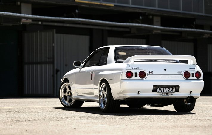 nissan skyline r32 gtr