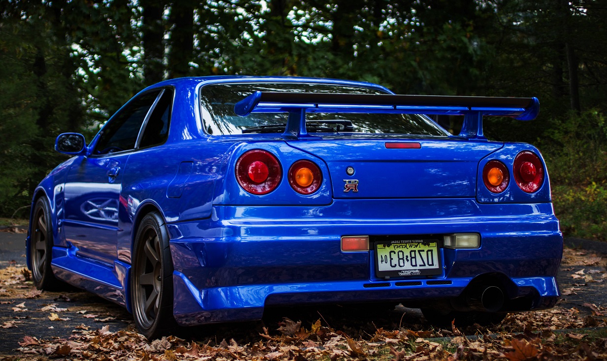 nissan skyline r34 gtr belakang