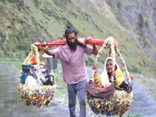 orang india tamil nadu bunuh ibu bapa sendiri