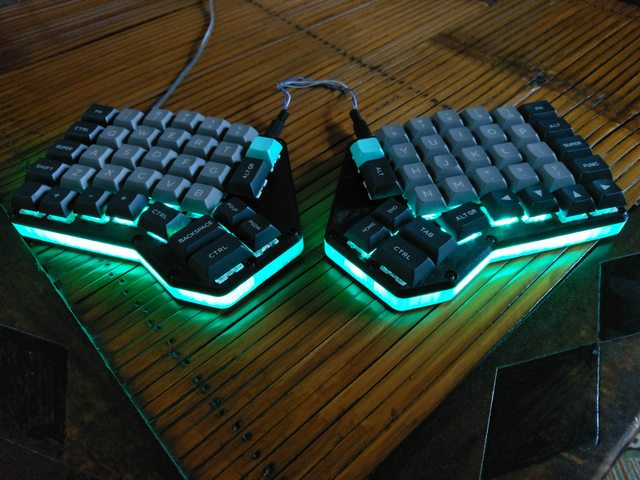 papan kunci killer split keyboard