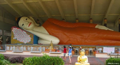 patung buddha di wat phothivihan