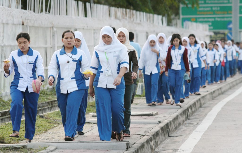 pekerja kilang terima gaji minima