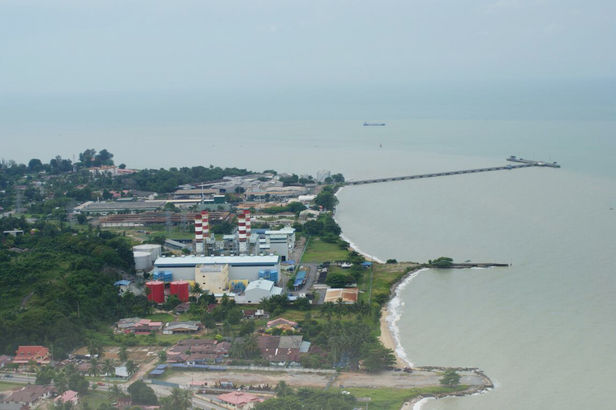 pelabuhan selat melaka