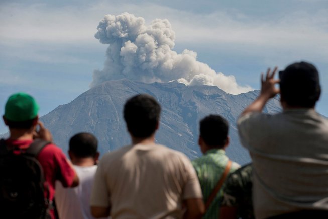 pelancongan gunung berapi