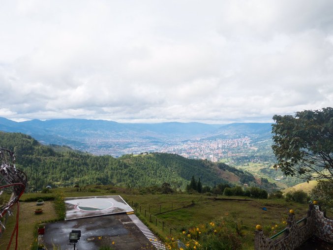 pemandangan dari la catedral 2