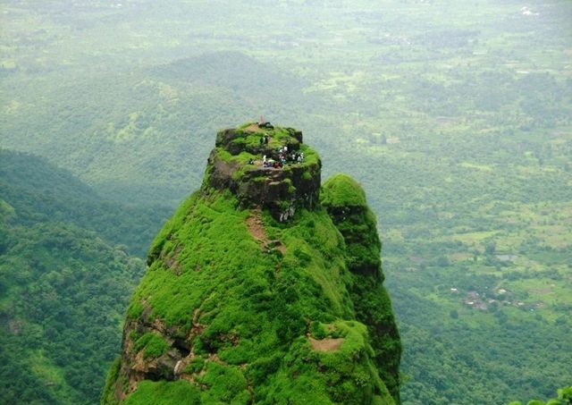 pemandangan dari puncak kalavantin durg yang sangat indah 777