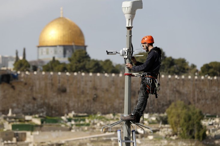 pemasangan cctv pantau pergerakan palestin