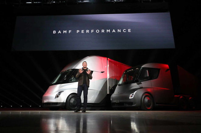 pembentangan tesla semi oleh elon musk