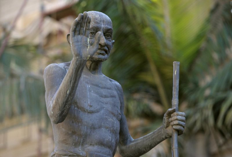 pembinaan patung mahatma gandhi di malawi mendapat tentangan penduduk tempatam