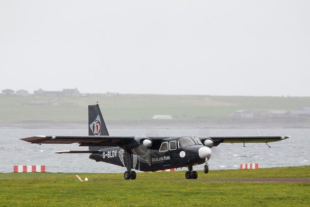 penerbangan dari westray ke papa westray paling pendek di dunia