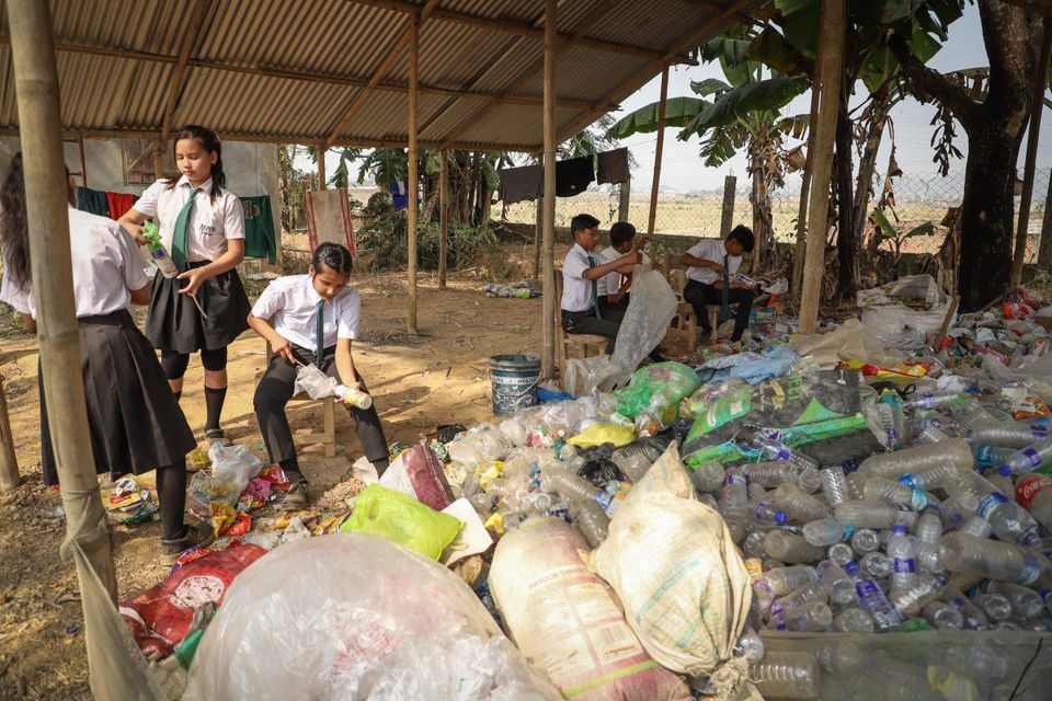 pengasingan sampah plastik