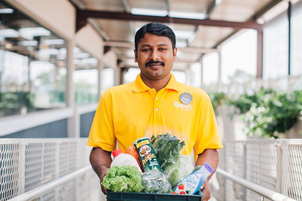 penghantar makanan servis caj kos tambahan