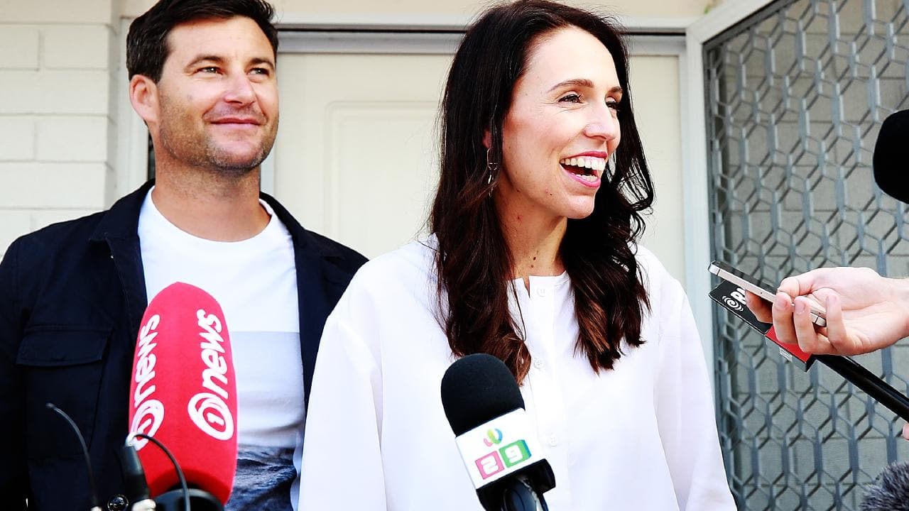 perdana menteri new zealand jacinda ardern hamil mengandung ketika hari pertama menjadi pm