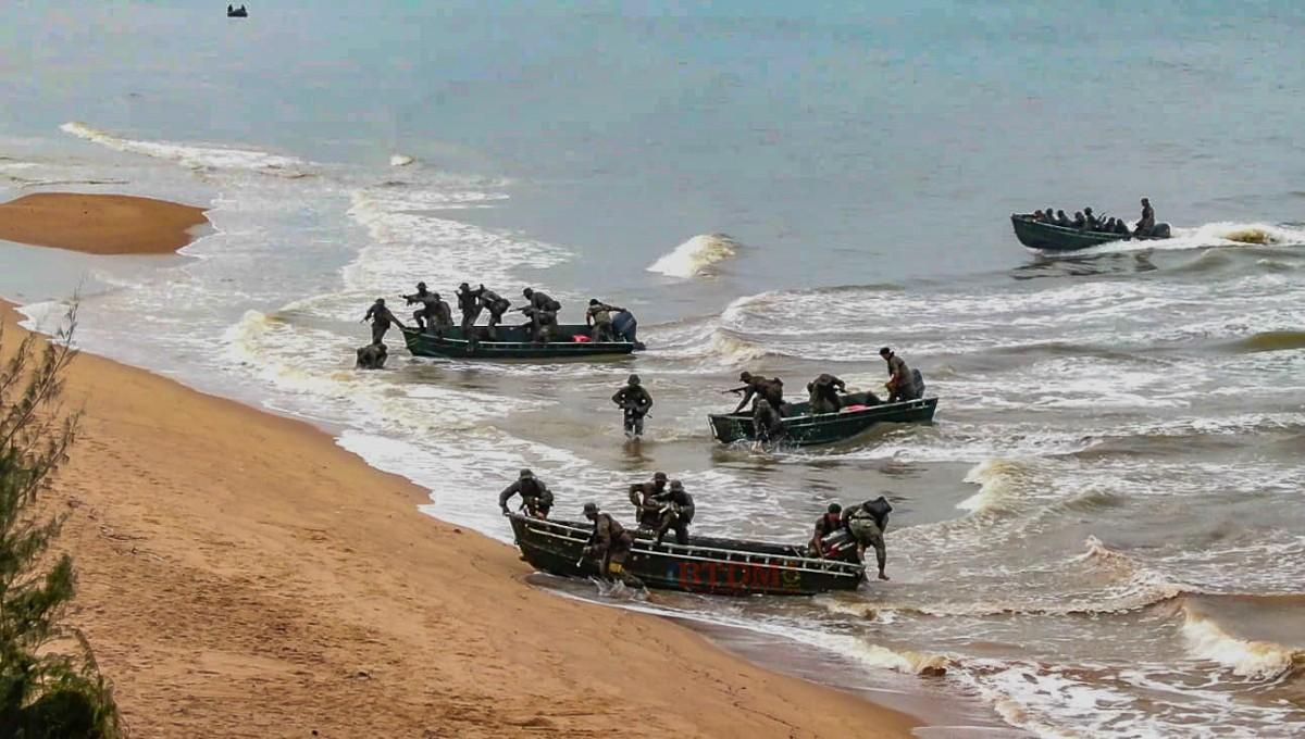 peringkat laut amfibia taktikal serangan