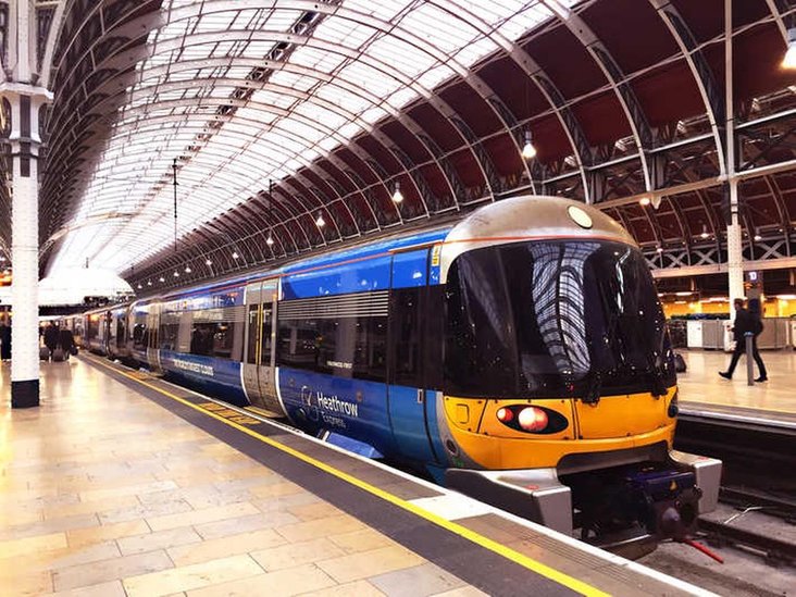 perkhidmatan kereta api ekspres dari lapangan terbang heathrow ke station paddington