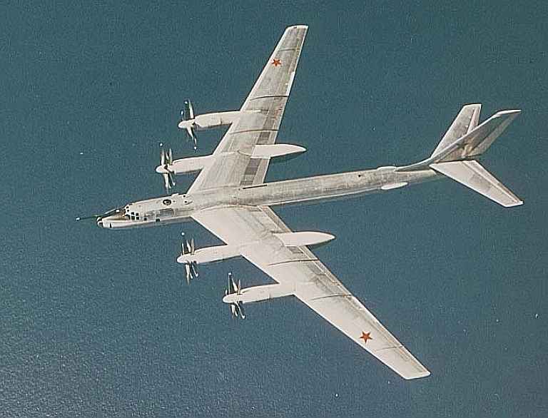 pesawat tupolev tu95