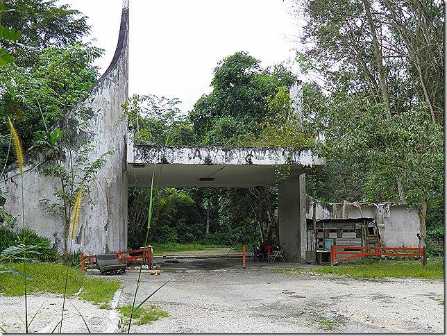 pintu masuk mimaland 195