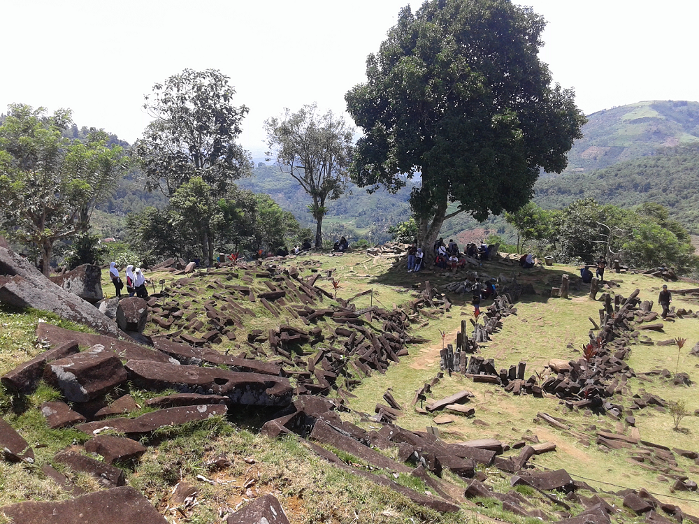 piramid gunung padang tertua dunia